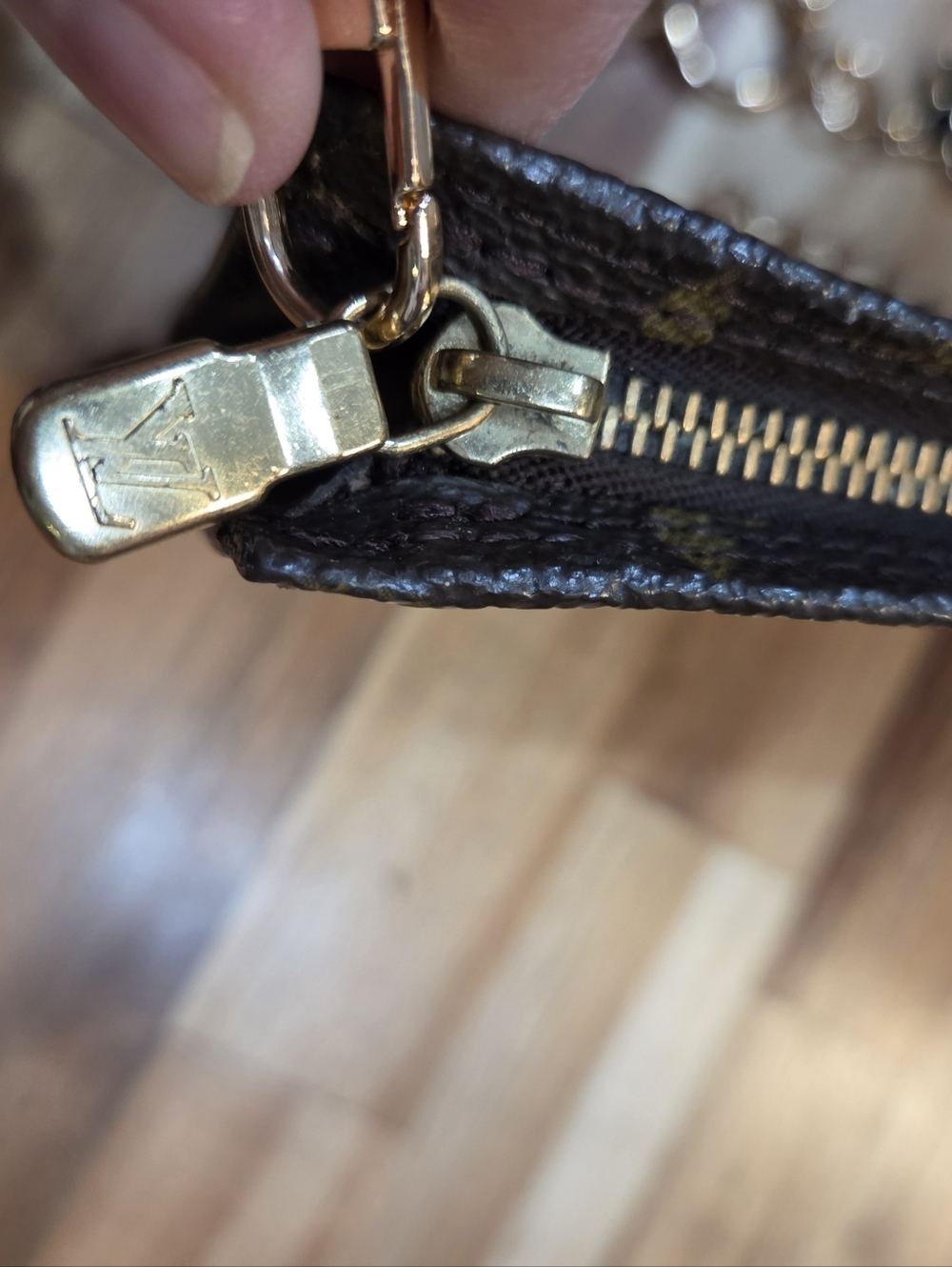 Louis Vuitton Monogram Pouch Crossbody with Gold Chain - Picture 8 of 12